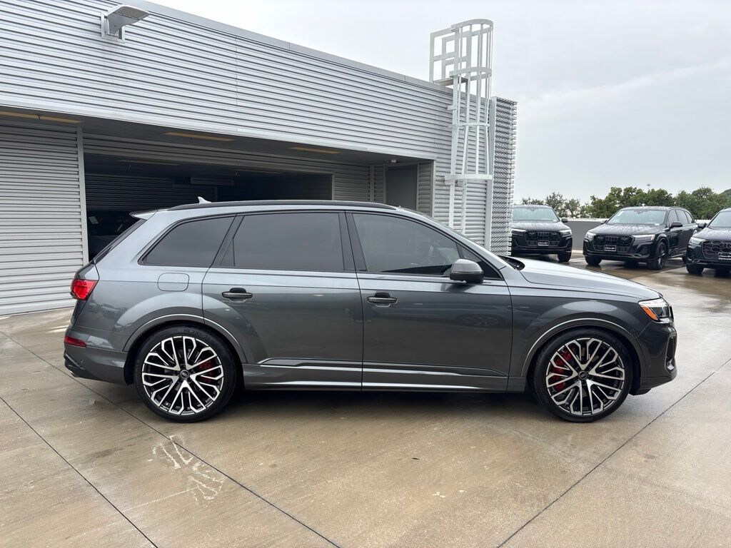 New 2026 Audi SQ7 Prestige SUV