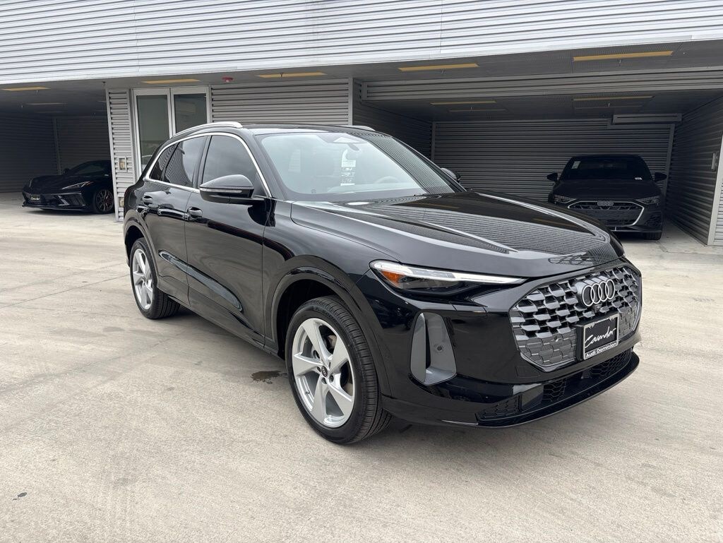 New 2026 Audi Q5 2.0T Premium Plus SUV