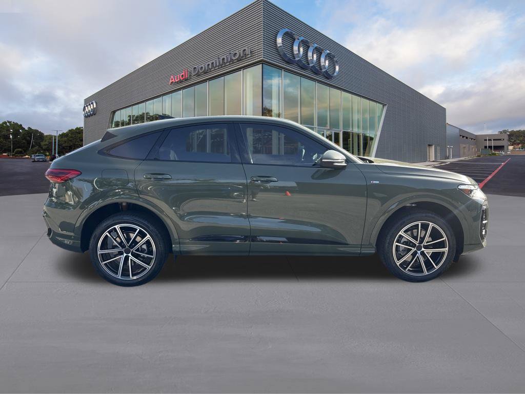 New 2026 Audi Q5 2.0T Premium Plus SUV