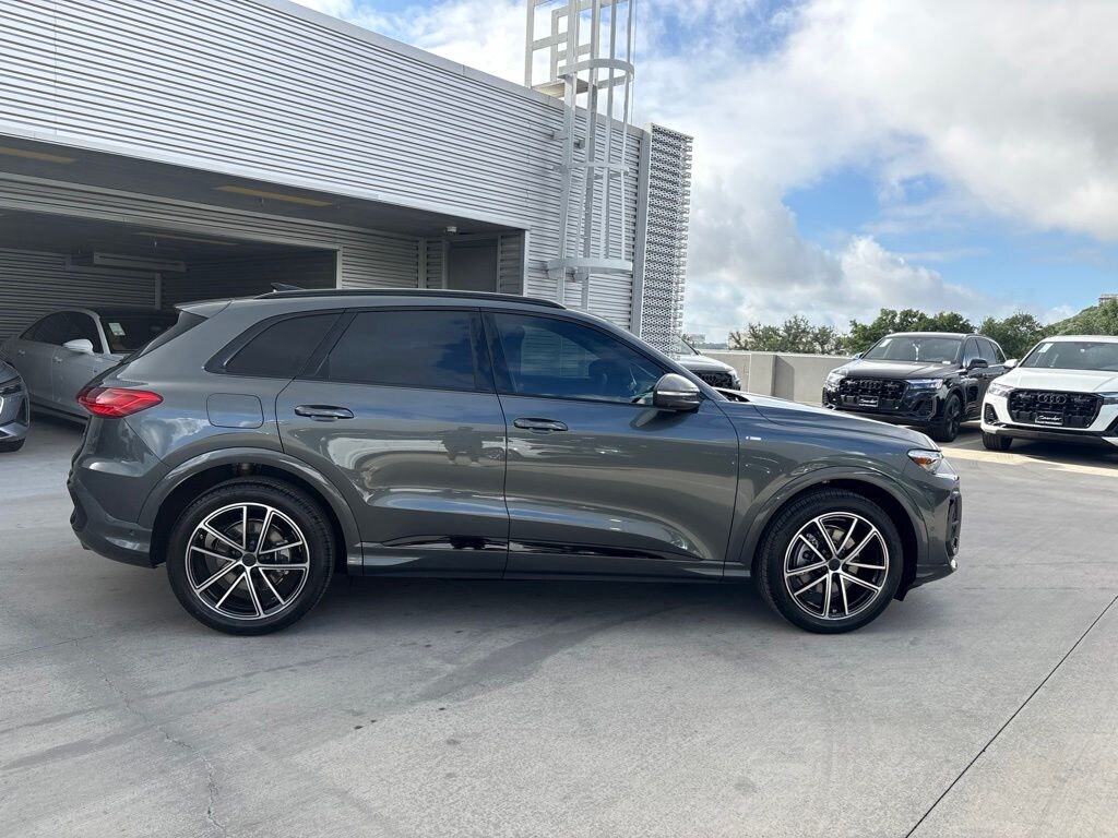 New 2026 Audi Q5 2.0T Prestige SUV