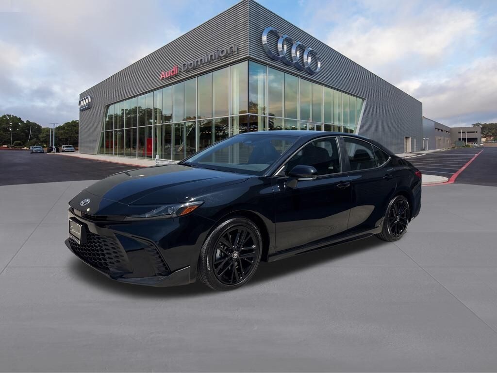 Used 2025 Toyota Camry SE Sedan