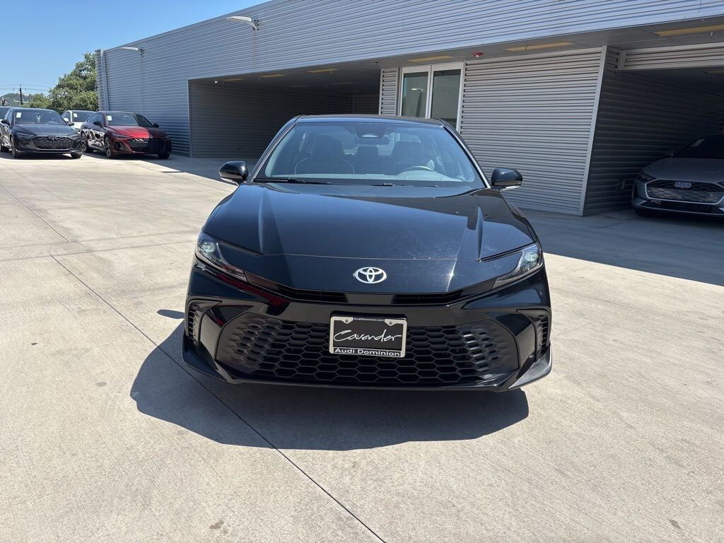 Used 2025 Toyota Camry SE Sedan