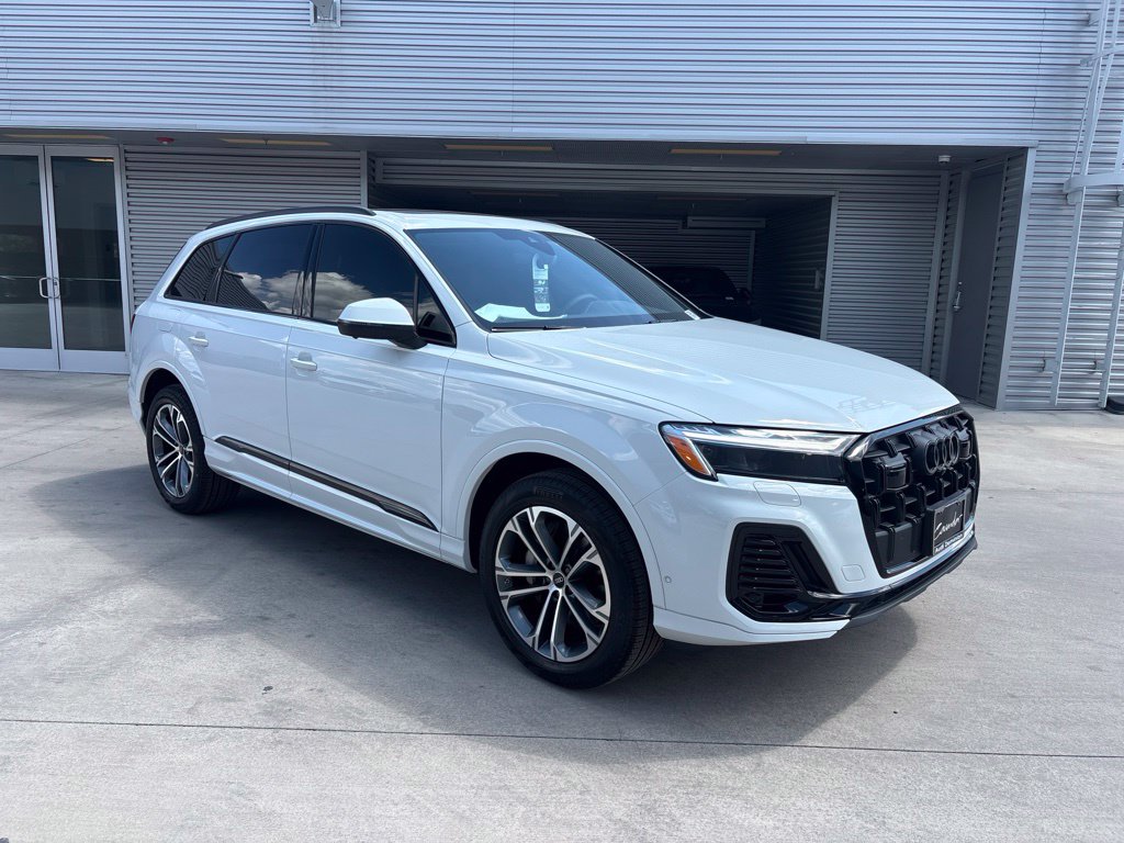 New 2026 Audi Q7 45 Premium SUV