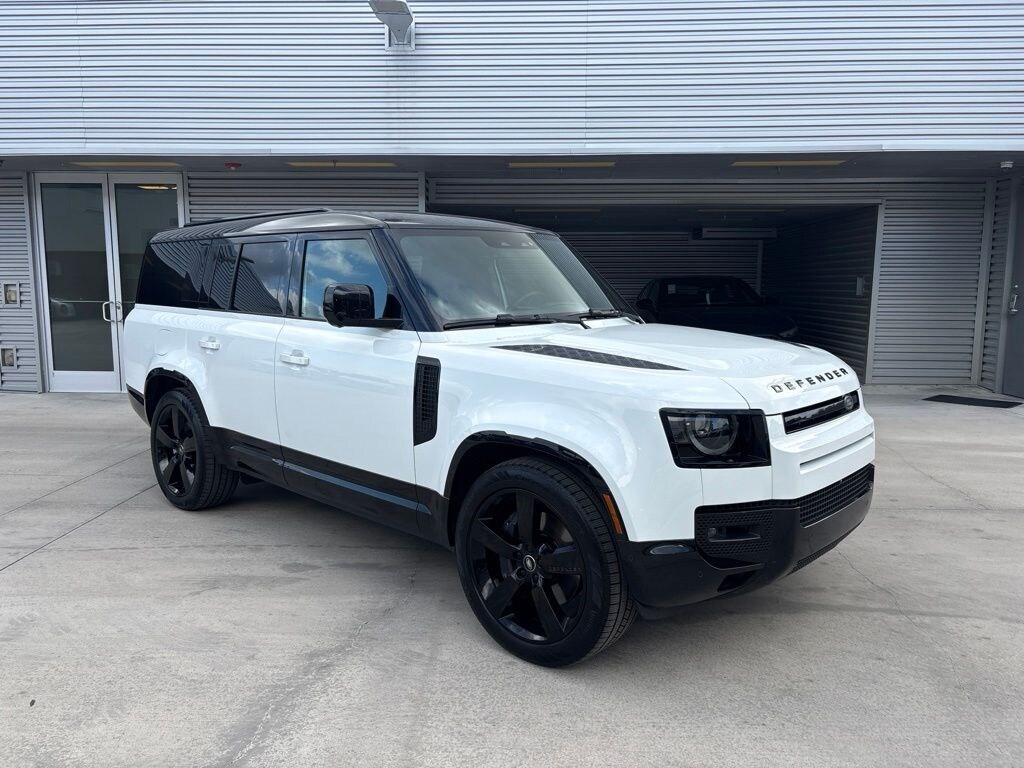 Used 2025 Land Rover Defender 130 X-Dynamic SE SUV