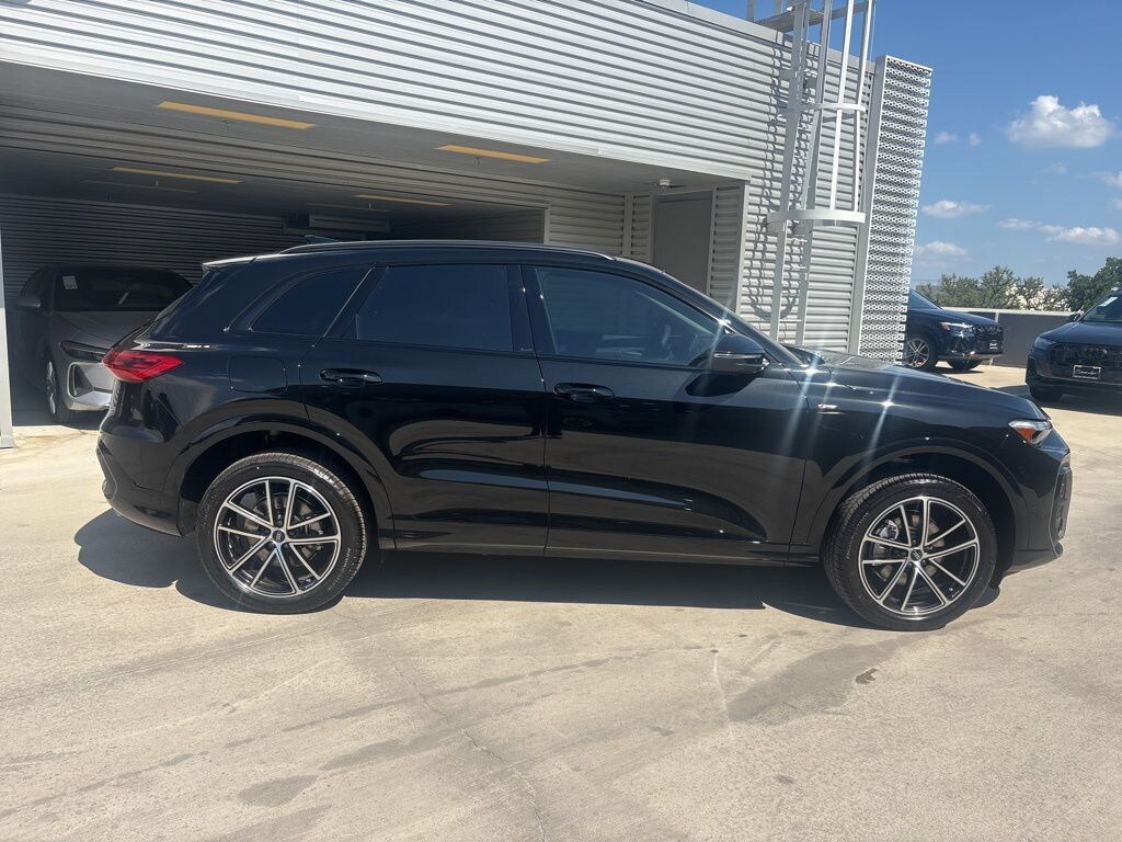 New 2026 Audi Q5 2.0T Premium Plus SUV