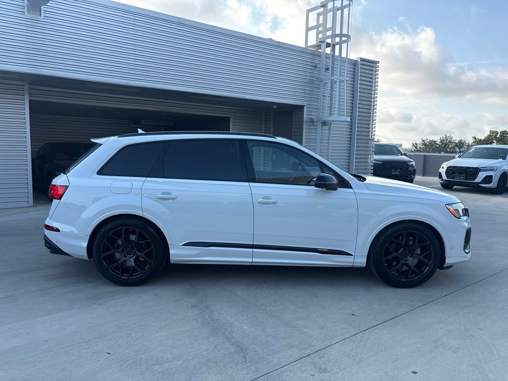 New 2026 Audi SQ7 Prestige SUV