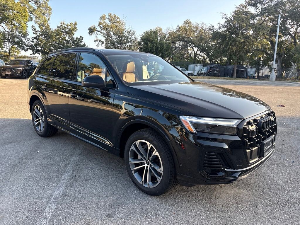 New 2026 Audi Q7 45 Premium Plus SUV