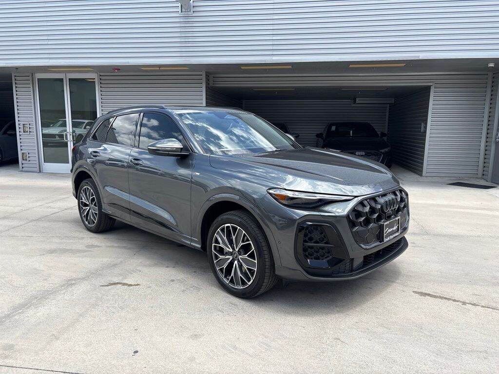 New 2026 Audi Q5 2.0T Premium Plus SUV