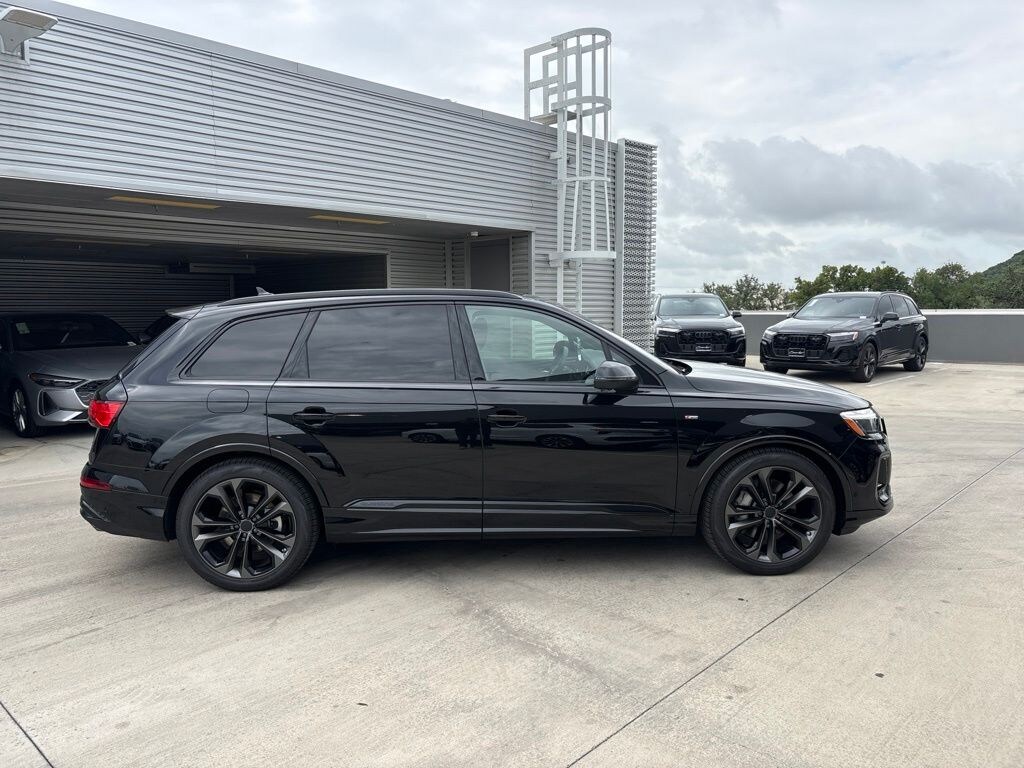 New 2026 Audi Q7 55 Premium SUV