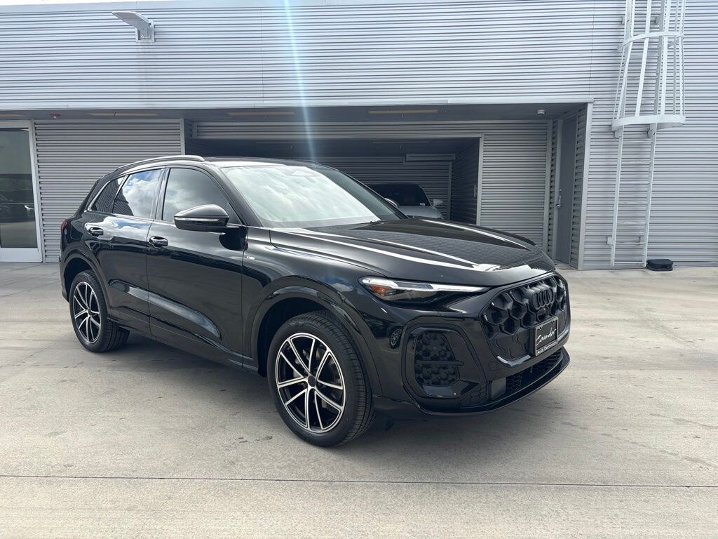 New 2026 Audi Q5 2.0T Premium Plus SUV