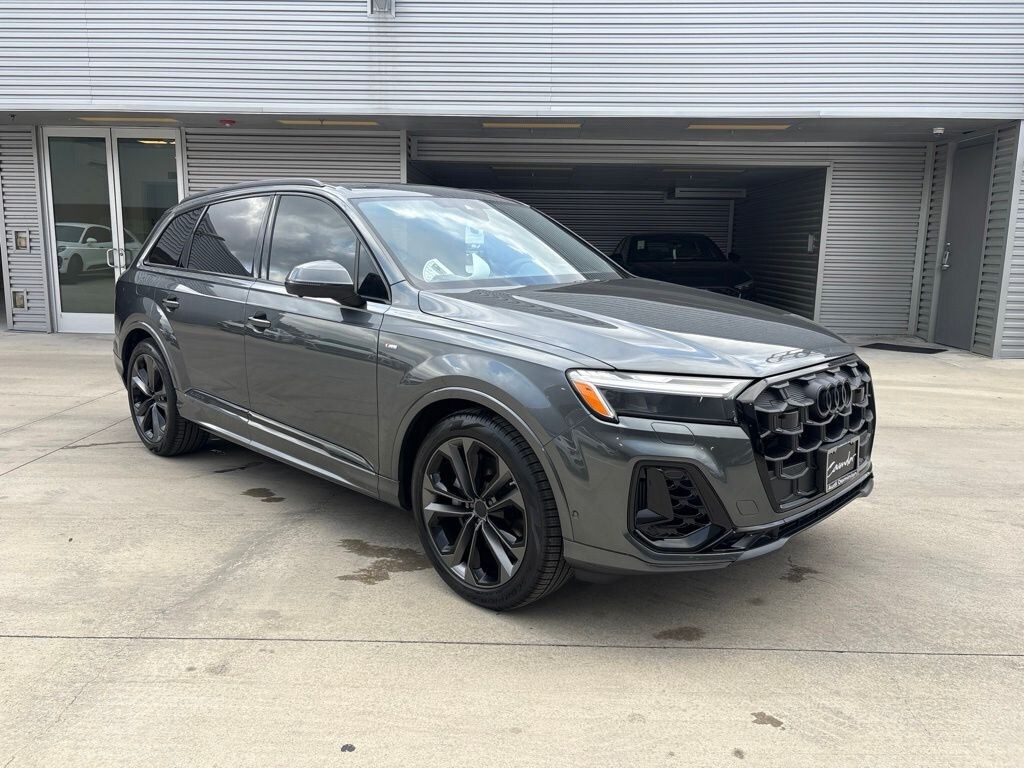 New 2026 Audi Q7 55 Premium SUV