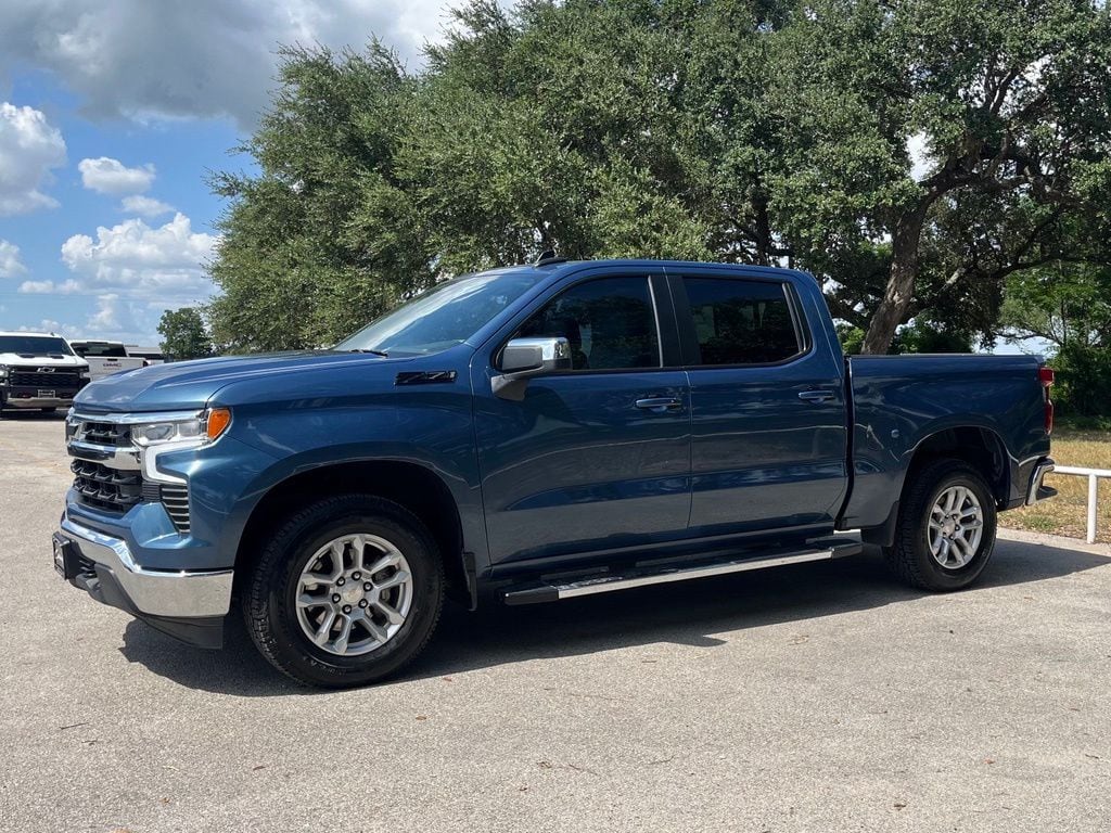 2024 Chevrolet Silverado 1500 LT Crew Cab 4WD   