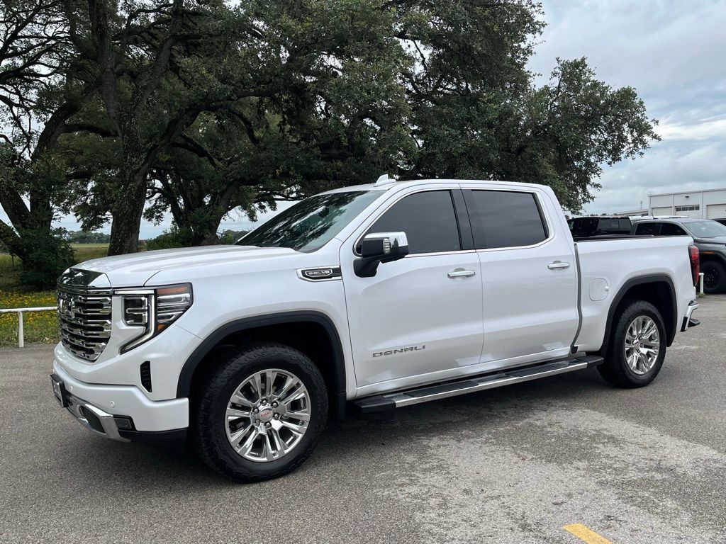 2024 GMC Sierra 4WD Crew Cab Short Box Denali's photo