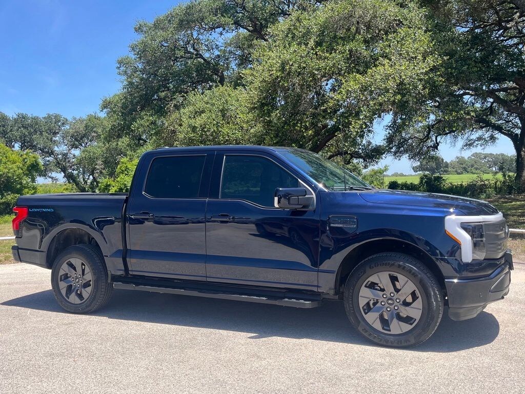 Used 2023 Ford F-150 Lightning Lariat Truck SuperCrew Cab