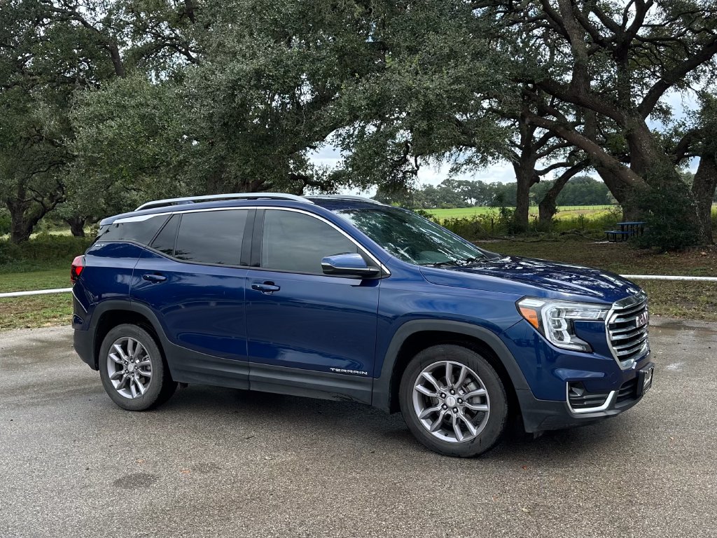 Used 2022 GMC Terrain SLT SUV