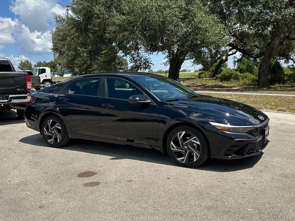 Used 2025 Hyundai Elantra Hybrid SEL Sport Sedan