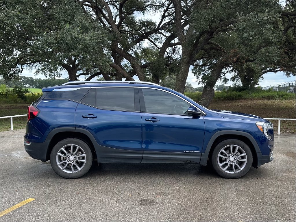 Used 2022 GMC Terrain SLT SUV
