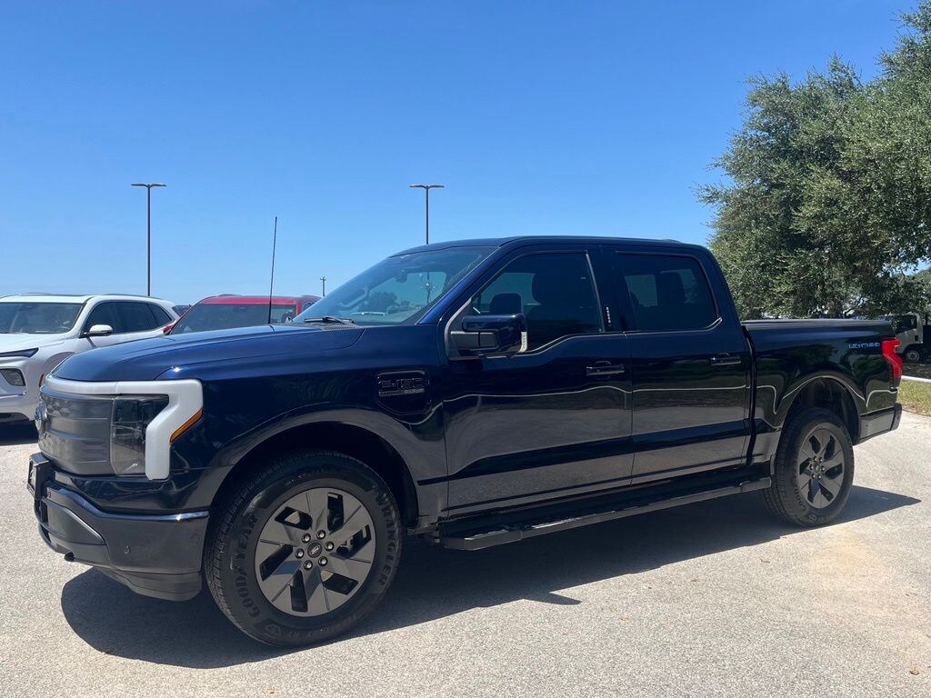 Used 2023 Ford F-150 Lightning Lariat Truck SuperCrew Cab