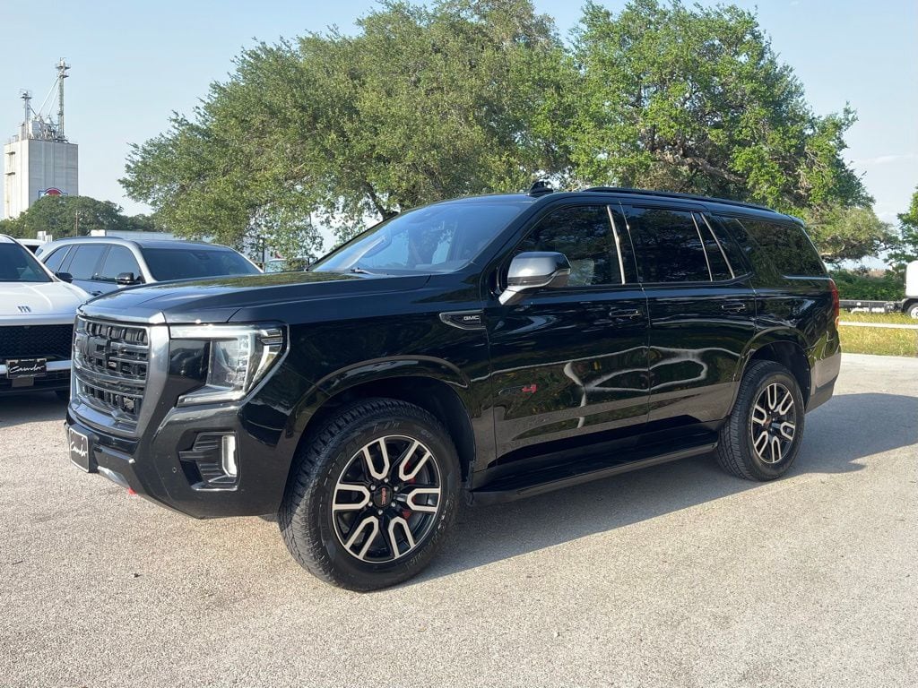 2023 GMC Yukon 4WD AT4's photo