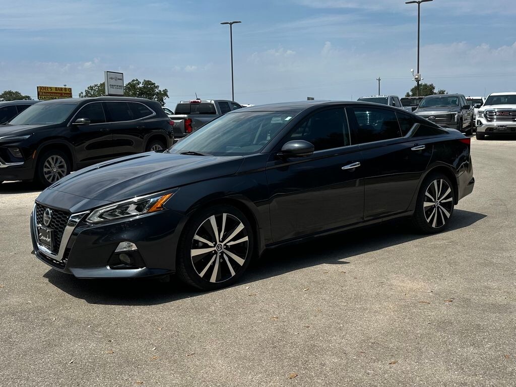 Used 2021 Nissan Altima 2.5 Platinum Sedan