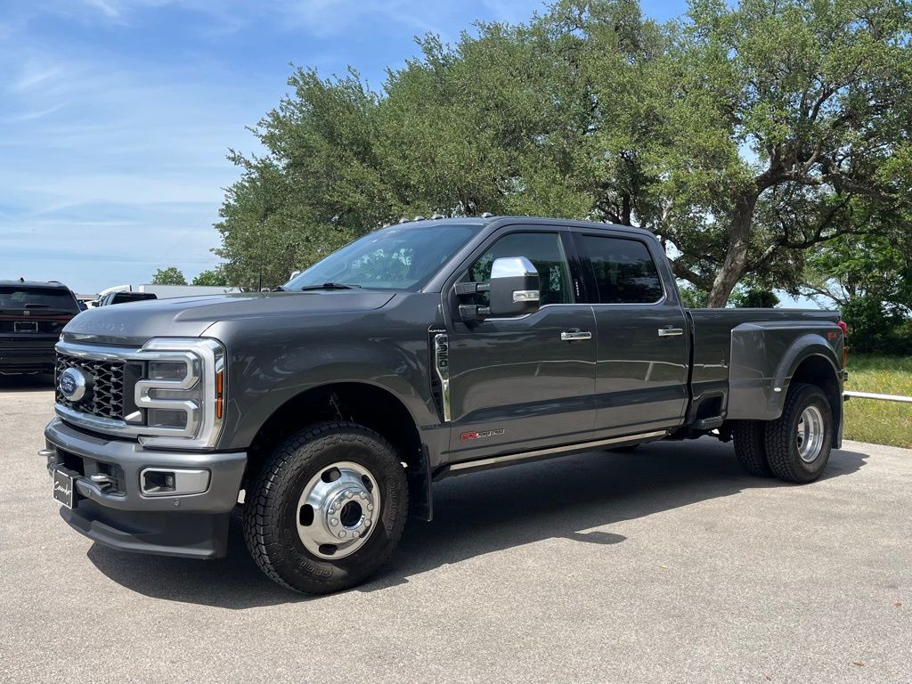 2024 Ford F-350 Platinum 4x4 Crew Cab 8' Box DRW's photo