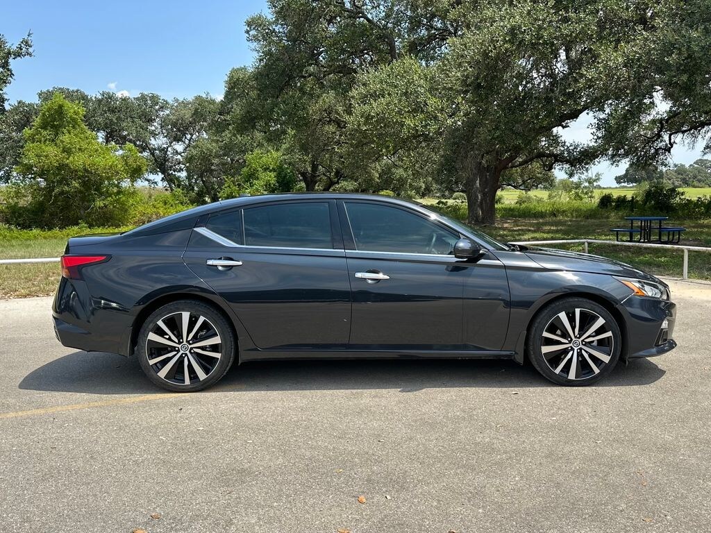 Used 2021 Nissan Altima 2.5 Platinum Sedan