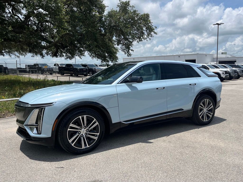 2024 Cadillac Lyriq Luxury 2 AWD's photo
