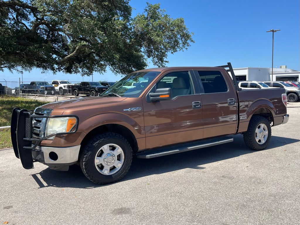 2011 Ford F-150 XLT SuperCrew 145-in's photo