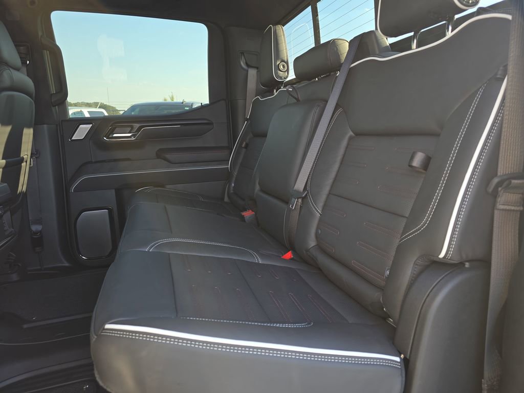 2026 GMC Sierra 1500 AT4X - Photo 12