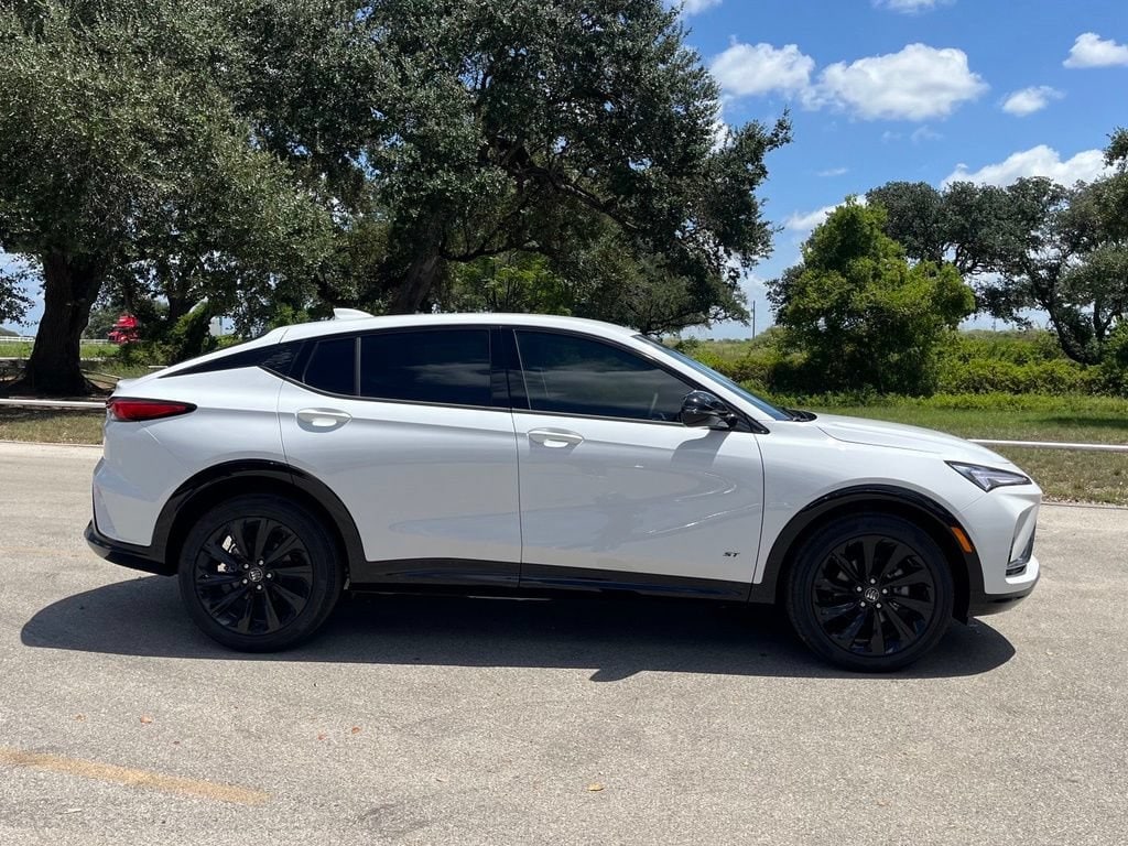 New 2026 Buick Envista Sport Touring SUV