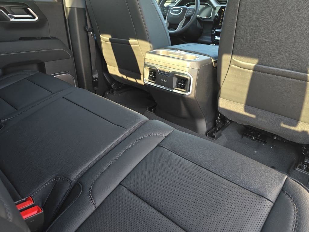 2026 GMC Sierra 1500 Denali - Photo 11