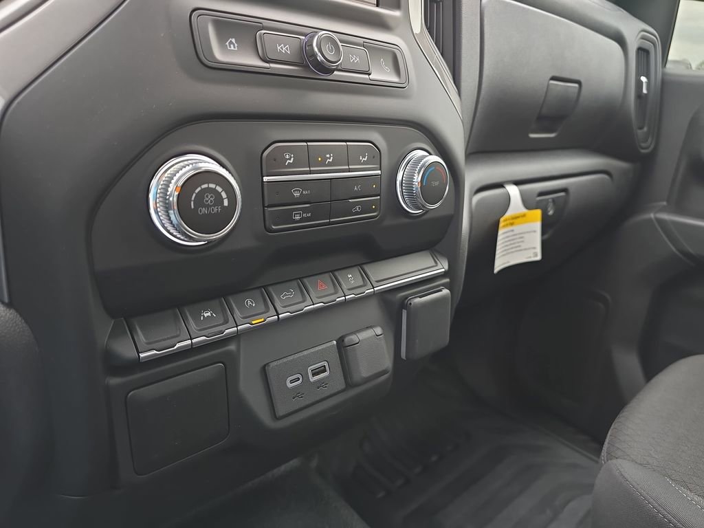 2025 GMC Sierra 1500 Pro - Photo 18