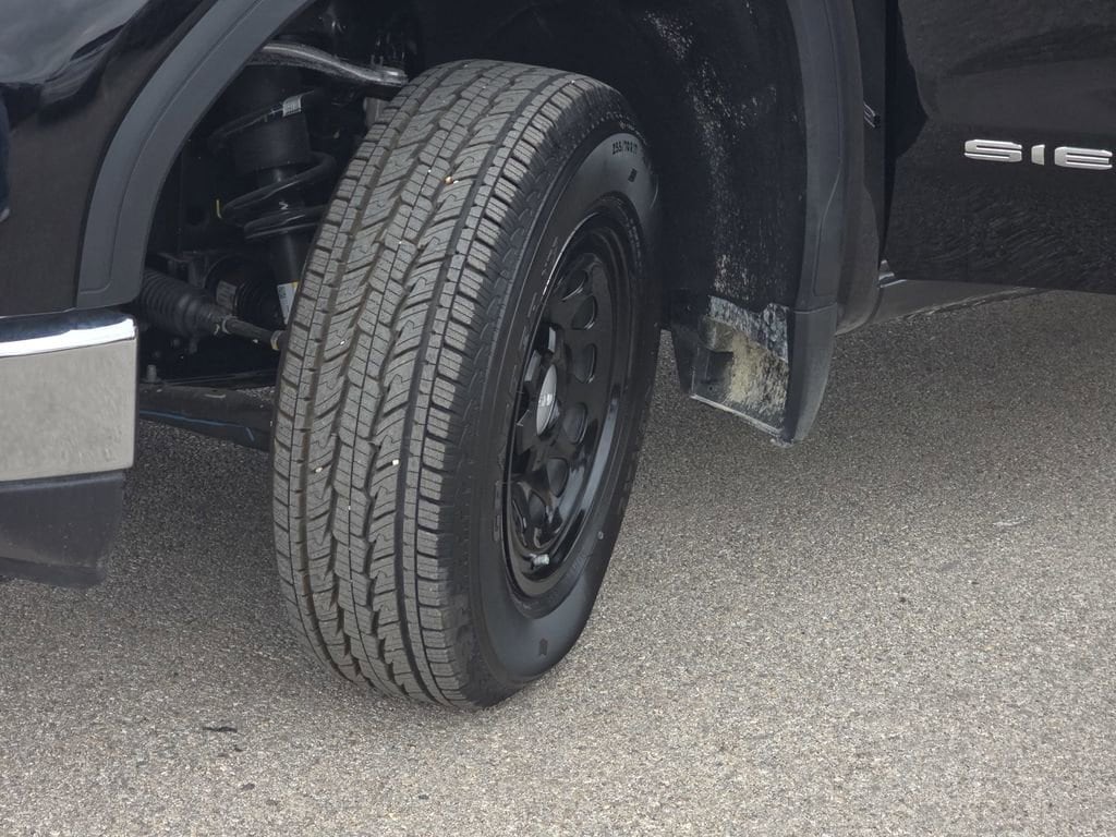 2025 GMC Sierra 1500 Pro - Photo 25