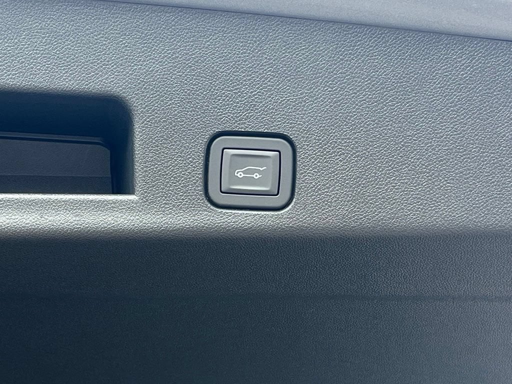 2026 Buick Enclave Preferred - Photo 14
