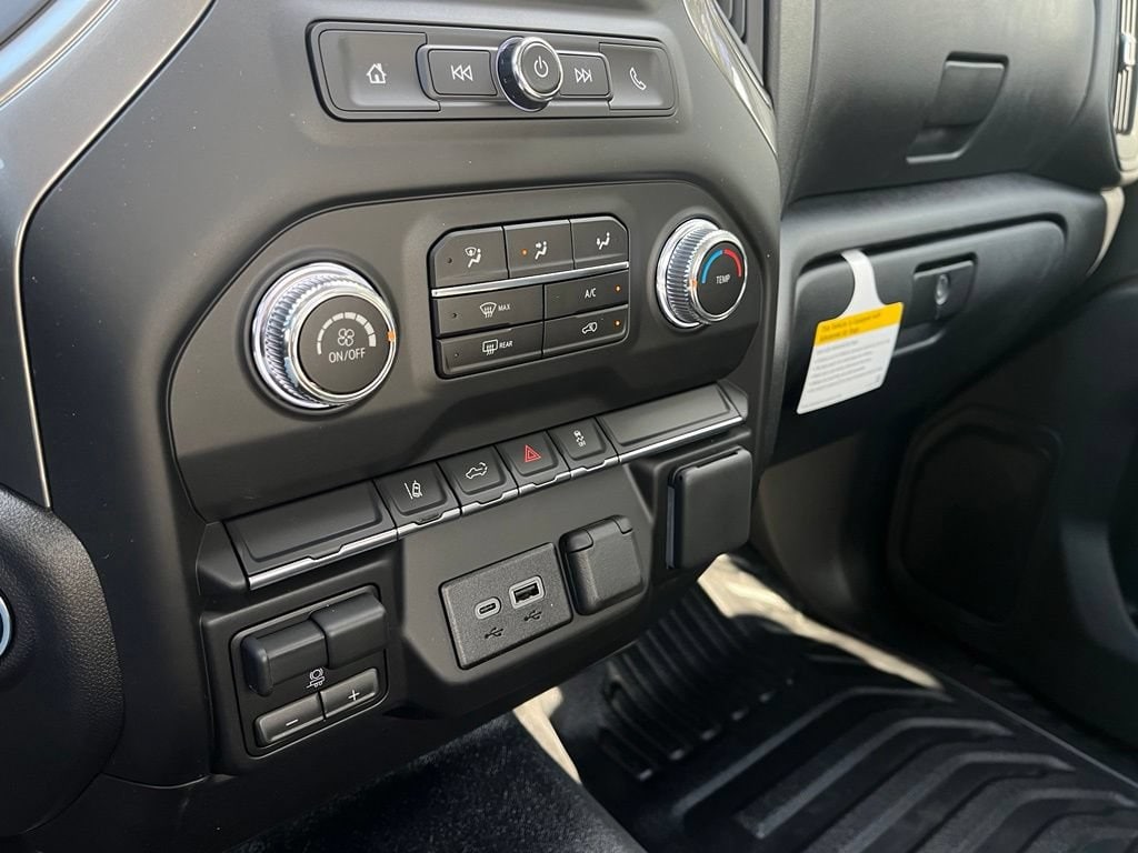 2026 GMC Sierra 2500HD Pro - Photo 17