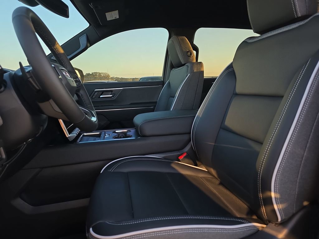 2026 GMC Sierra EV Elevation - Photo 13