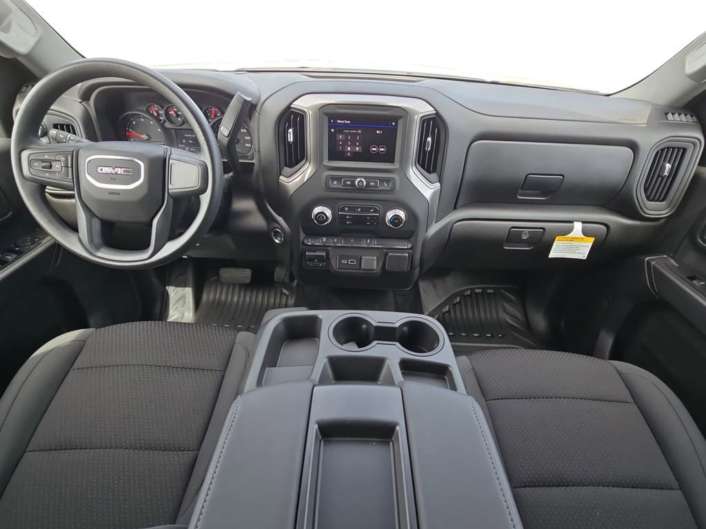 2025 GMC Sierra 3500 Chassis Cab Pro - Photo 9