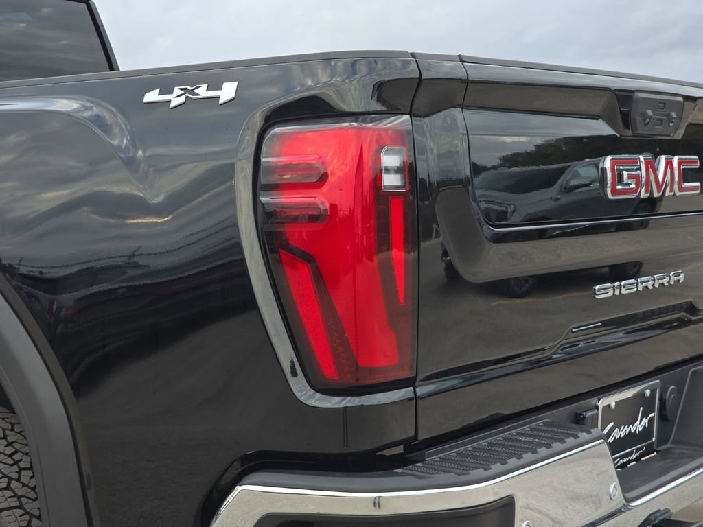 2025 GMC Sierra 2500HD SLT - Photo 31