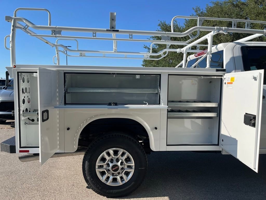 2026 GMC Sierra 2500HD Pro - Photo 11