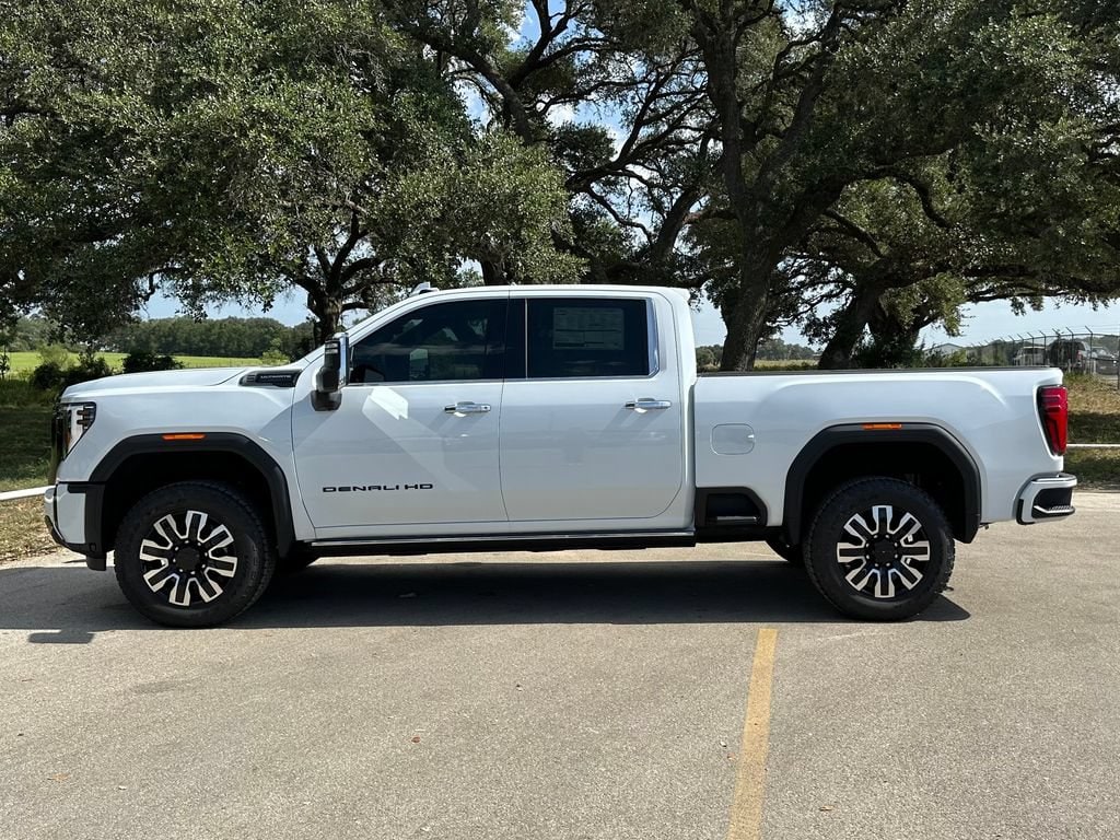 2026 GMC Sierra 3500HD Denali Ultimate - Photo 8