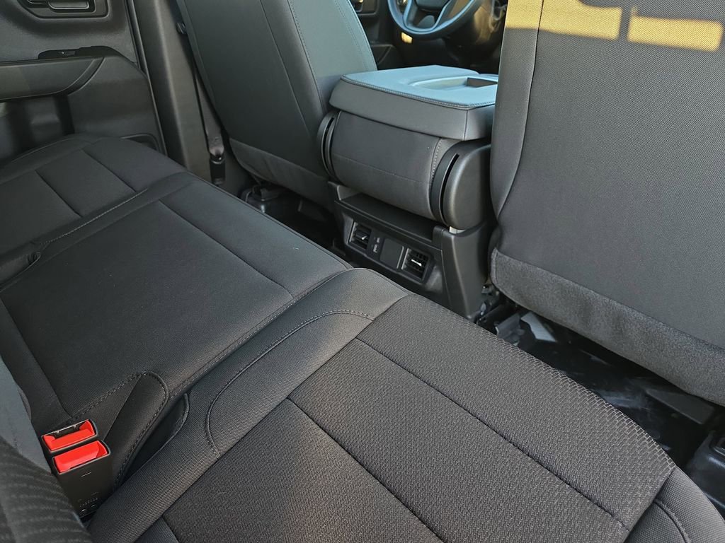 2025 GMC Sierra 1500 Pro - Photo 11