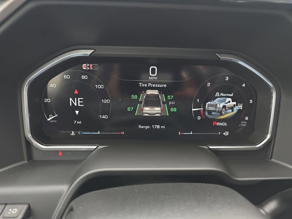 2026 GMC Sierra 2500HD Denali - Photo 17