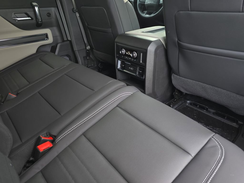 2026 GMC HUMMER EV 2X - Photo 11