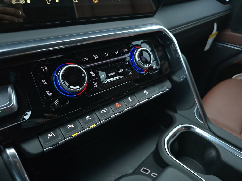 2025 GMC Sierra 1500 Denali Ultimate - Photo 22