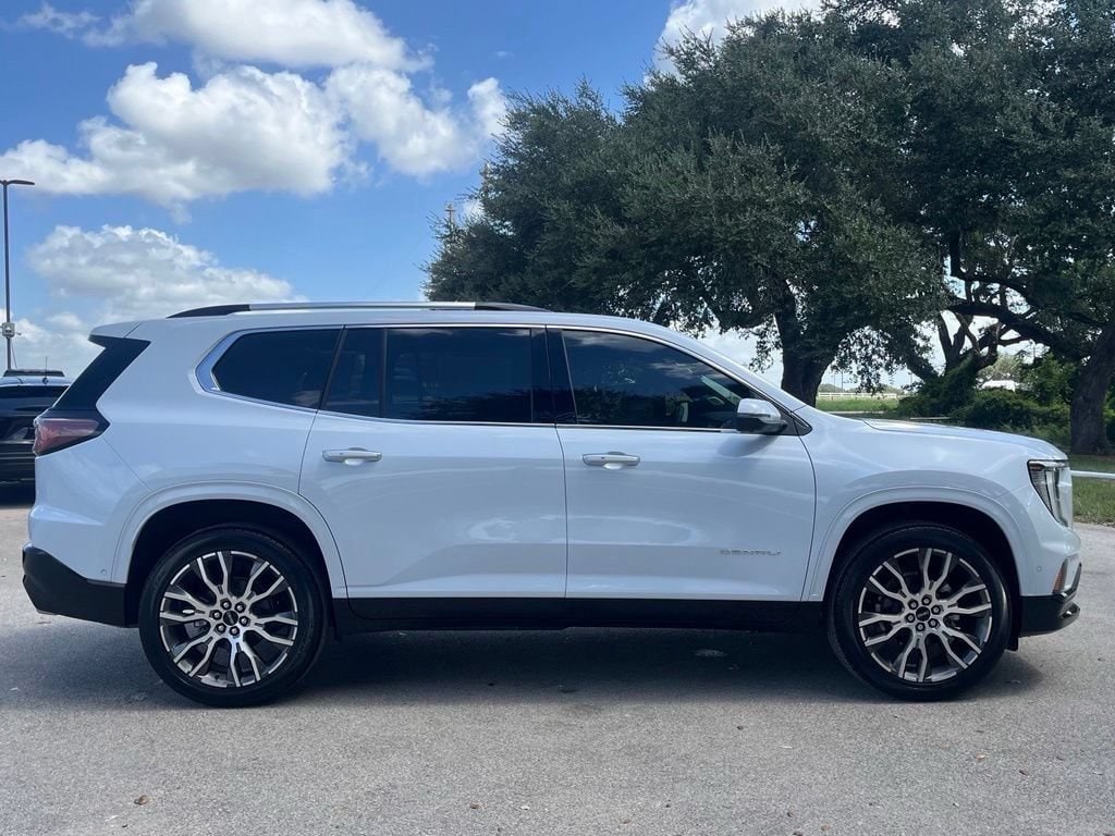 New 2027 GMC Acadia Denali Ultimate SUV