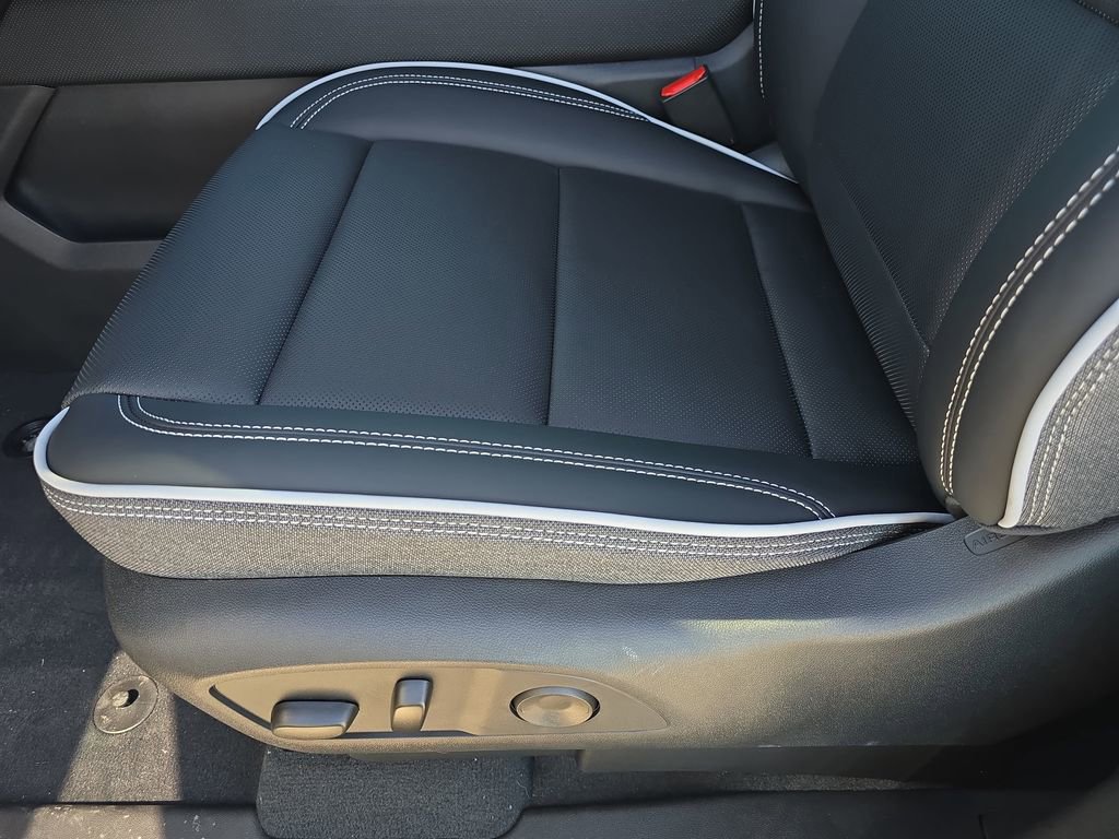2026 GMC Sierra EV Elevation - Photo 26