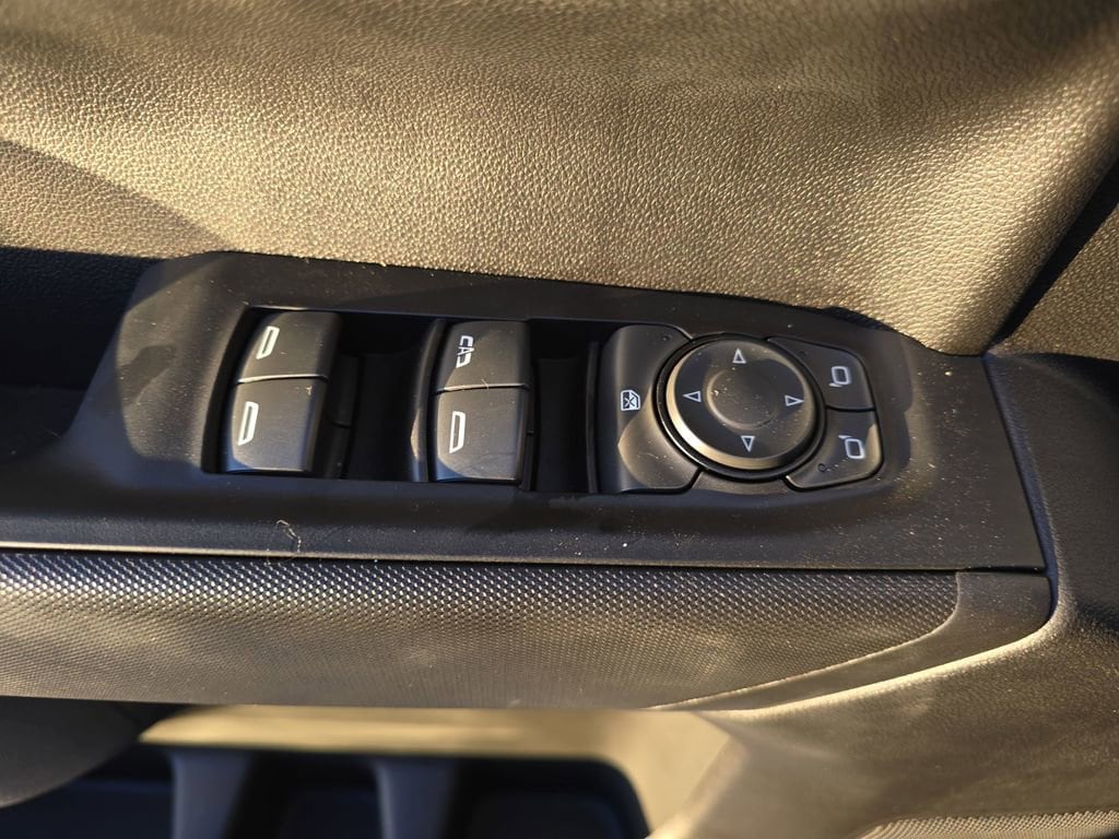 2025 GMC Sierra 1500 Pro - Photo 25