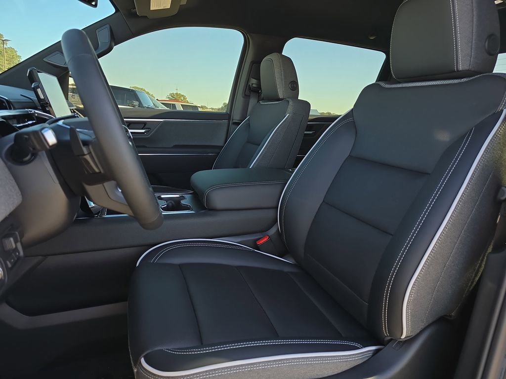 2026 GMC Sierra EV Elevation - Photo 13