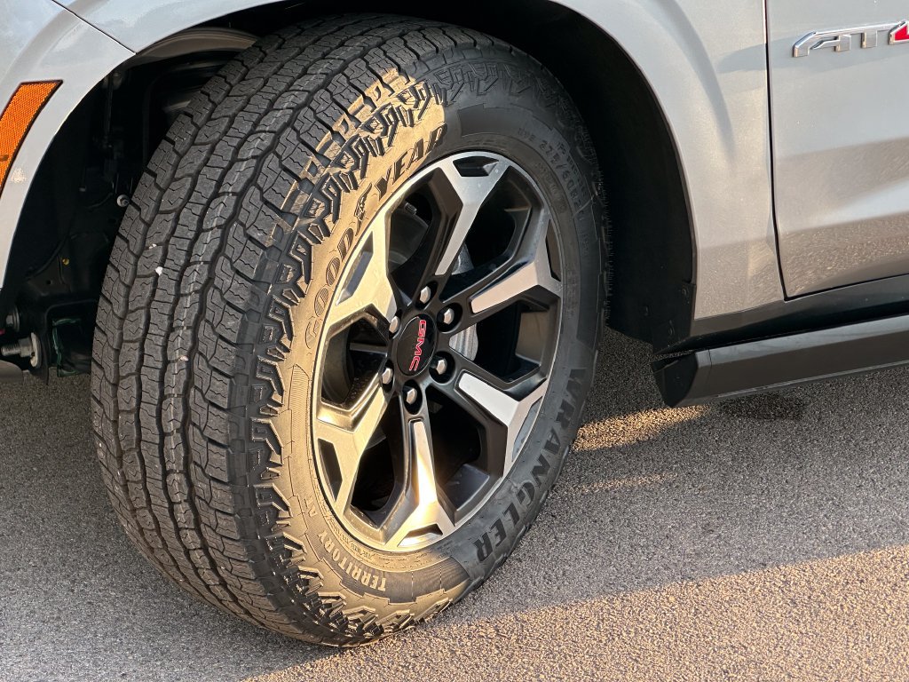 2027 GMC Yukon AT4 Ultimate - Photo 30