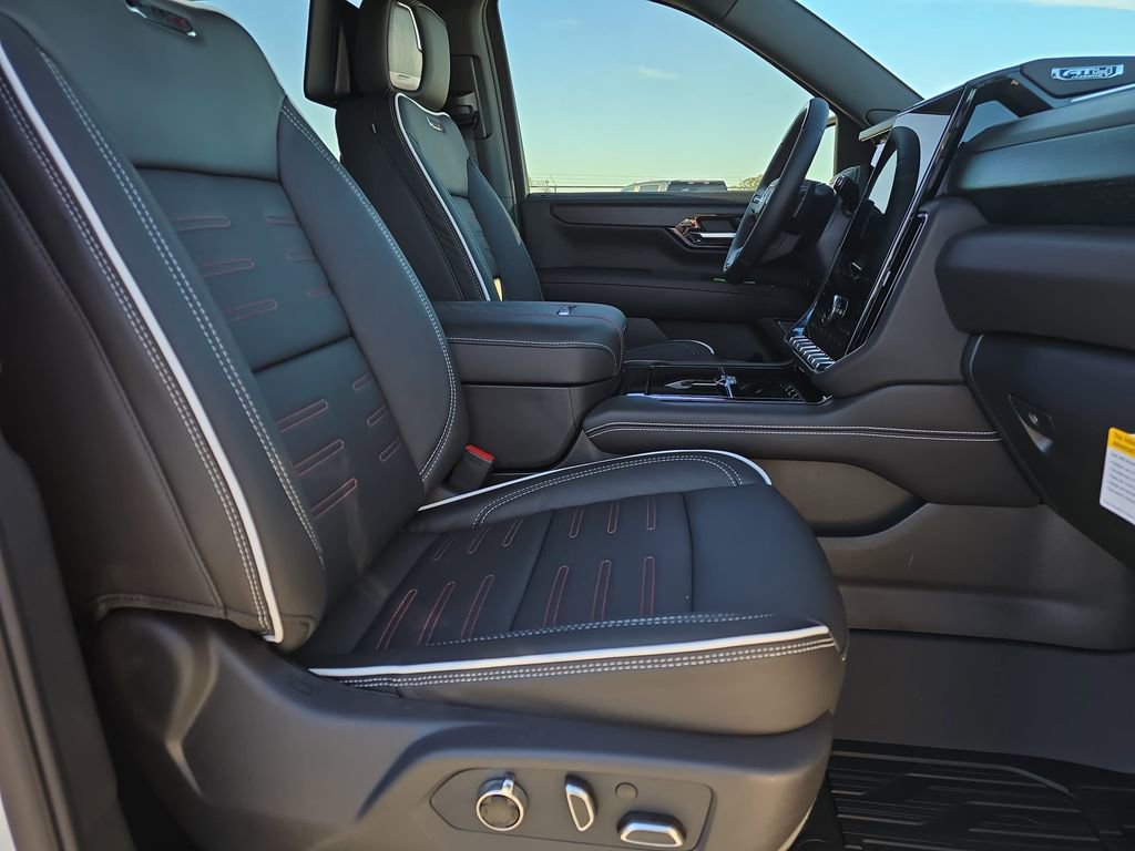 2026 GMC Yukon XL AT4 Ultimate - Photo 10